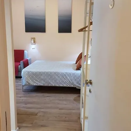 Glam G H O S T E L 4* La Spezia