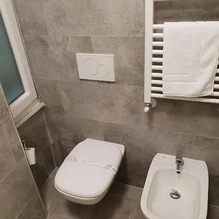 Glam G H O S T E L 4* La Spezia